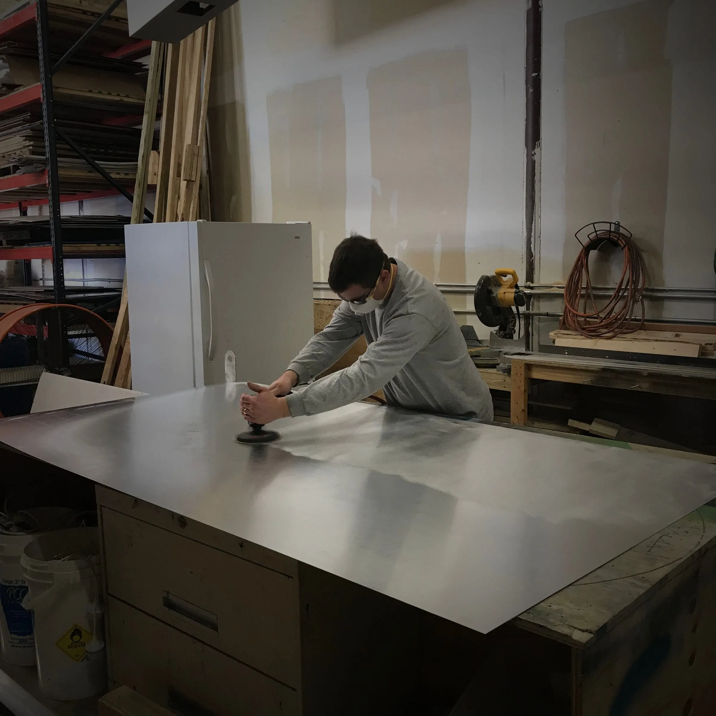 Fabricating_Sign